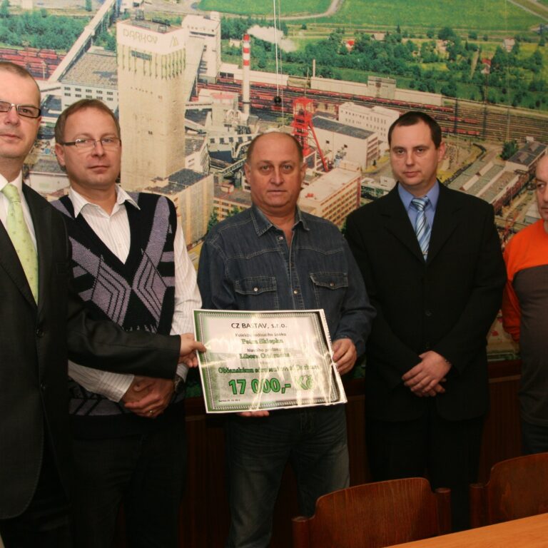 Kolektiv dodavatelské firmy CZ Bastav z Dolu Darkov přispěl na Barborku částkou 17 tisíc korun