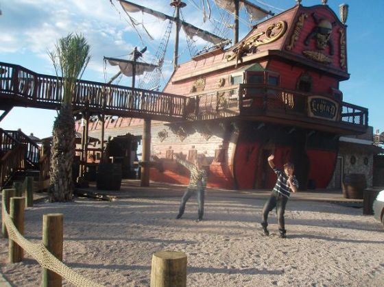 Krásných 8 dní u moře díky daru výherců v bowlingu